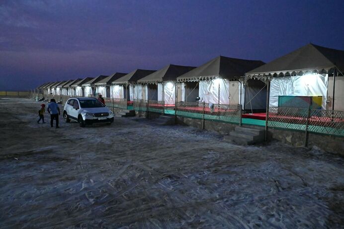 Imagen general del Hotel Desert Inn Camp. Foto 13