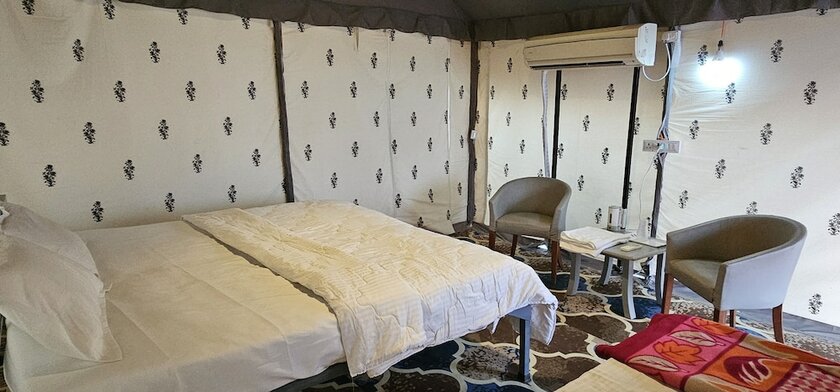 Imagen general del Hotel Desert Inn Camp. Foto 15