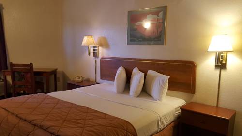 Imagen de la habitación del Hotel Desert Inn. Foto 11