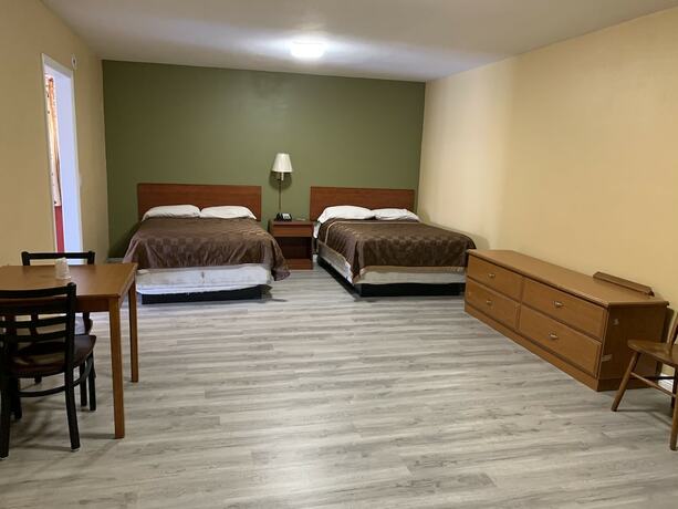 Imagen de la habitación del Hotel Desert Inn Motel, Corona. Foto 14