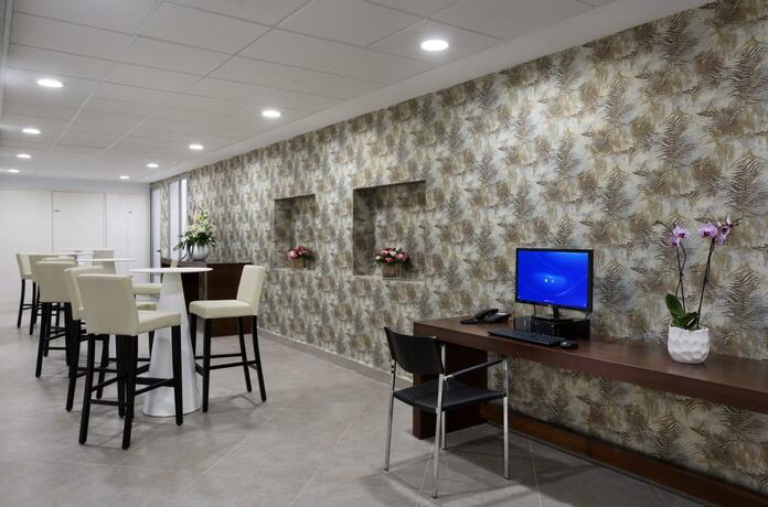 Imagen general del Hotel Desert Iris. Foto 28