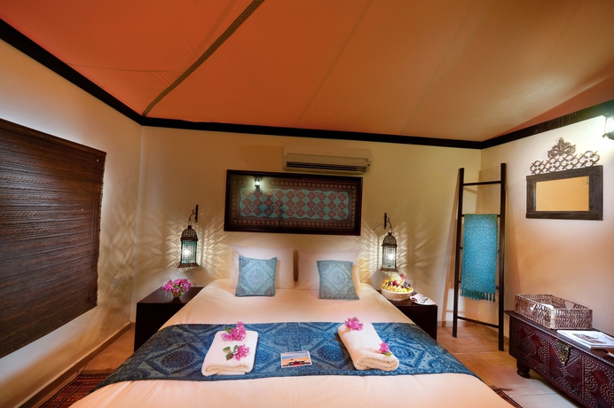Imagen de la habitación del Hotel Desert Nights Resort. Foto 6