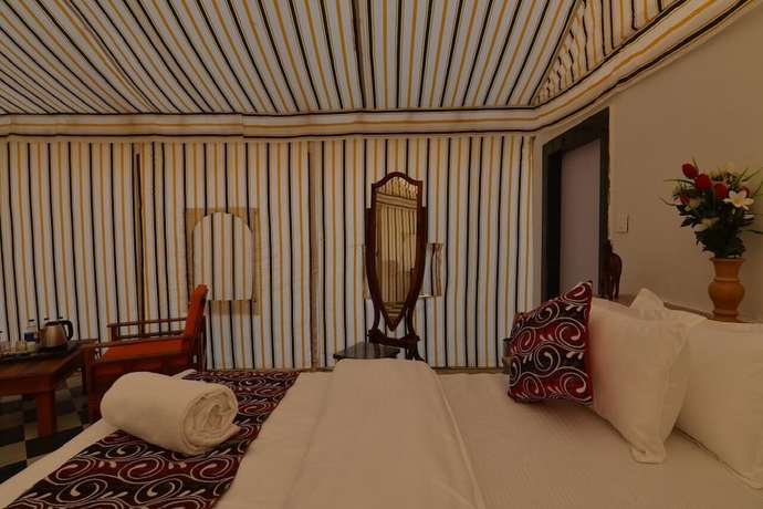 Imagen de la habitación del Hotel Desert Overnight Camp. Foto 15