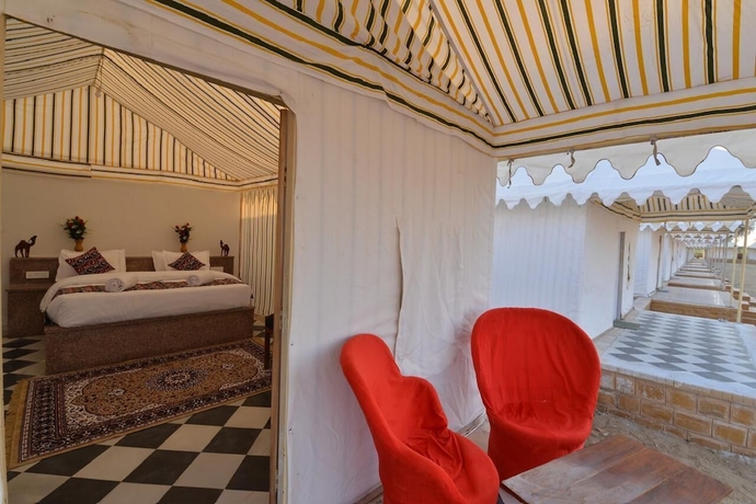 Imagen de la habitación del Hotel Desert Overnight Camp. Foto 16