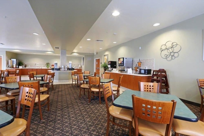 Imagen del bar/restaurante del Hotel Desert Palms and Suites. Foto 4