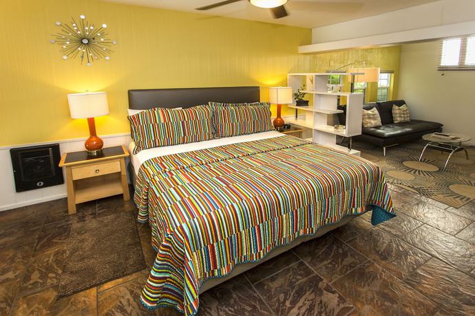Imagen de la habitación del Hotel Desert Riviera. Foto 10