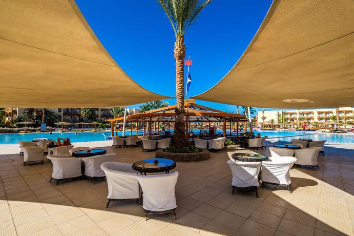 Imagen de los exteriores del Hotel Desert Rose Resort. Foto 15