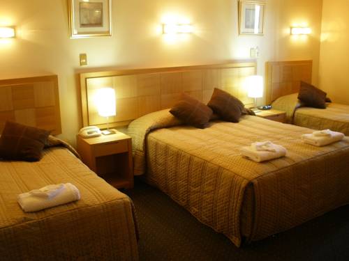 Imagen de la habitación del Hotel Desert Sand Motor Inn. Foto 3