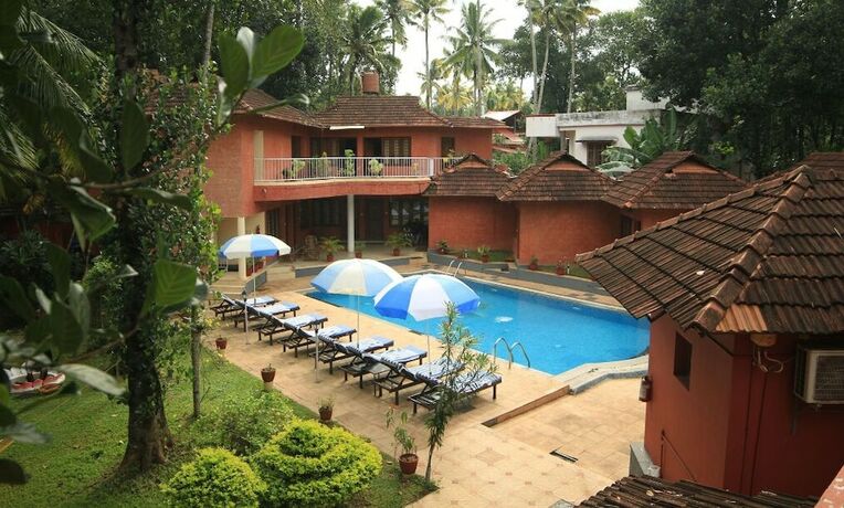 Imagen general del Hotel Deshadan Cliff and Beach Resort. Foto 14