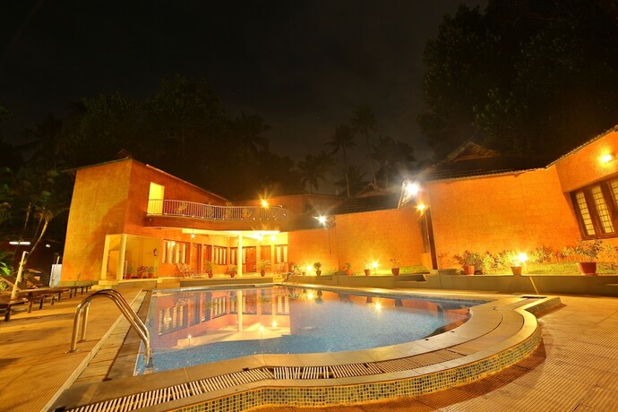 Imagen general del Hotel Deshadan Cliff and Beach Resort. Foto 16