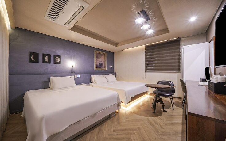 Imagen de la habitación del Hotel Design 2ne1 Jukdo Market Pohang. Foto 12