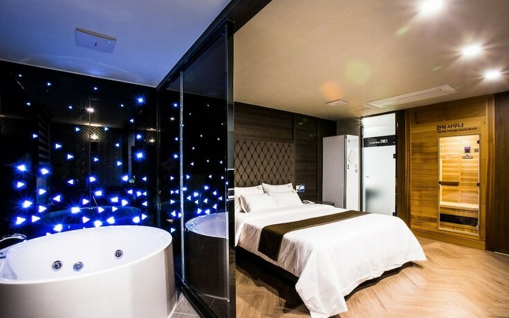 Imagen de la habitación del Hotel Design 2ne1 Jukdo Market Pohang. Foto 13