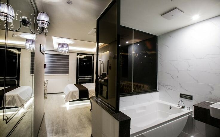 Imagen de la habitación del Hotel Design 2ne1 Jukdo Market Pohang. Foto 15