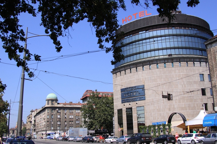 Imagen de los exteriores del Hotel Design Mr President. Foto 13