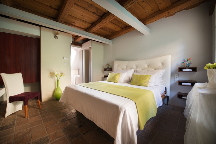 Imagen de la habitación del Hotel Design Neruda. Foto 13