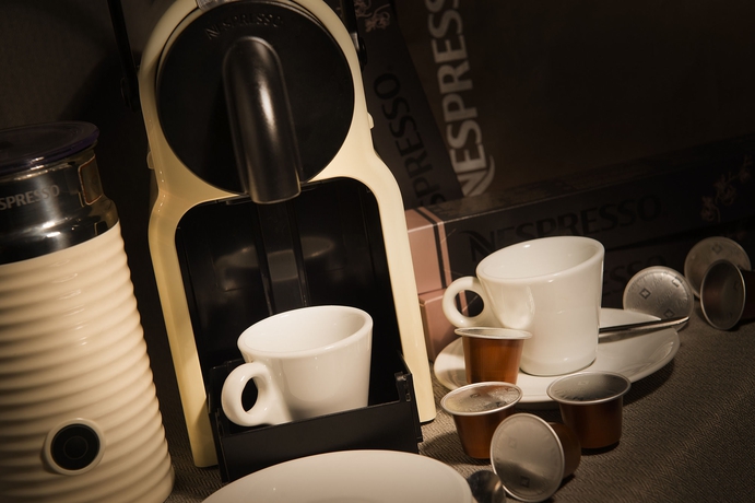 Imagen del bar/restaurante del Hotel Design Neruda. Foto 5