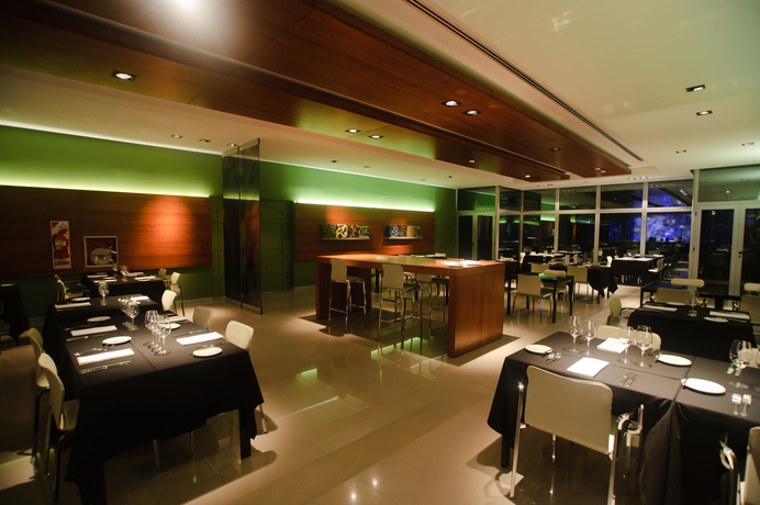 Imagen del bar/restaurante del Hotel Design Suites Buenos Aires. Foto 6