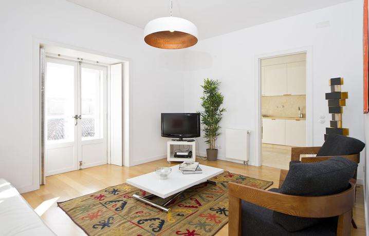 Imagen de la habitación del Hotel DesignChiadoFlats. Foto 8