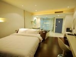 Imagen de la habitación del Hotel Designer Hotel. Foto 2