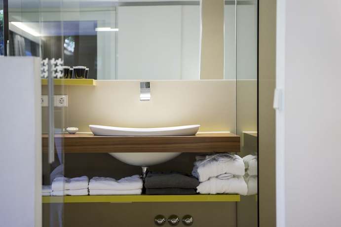 Imagen de la habitación del Hotel Designhotel Gius La Residenza. Foto 7