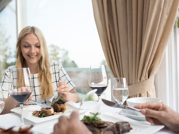 Imagen del bar/restaurante del Hotel Design-konferenzhotel Steinernes Schweinchen. Foto 5