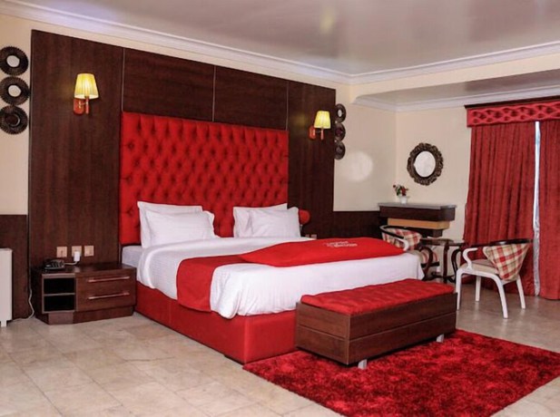 Imagen de la habitación del Hotel Desikok Royal. Foto 3