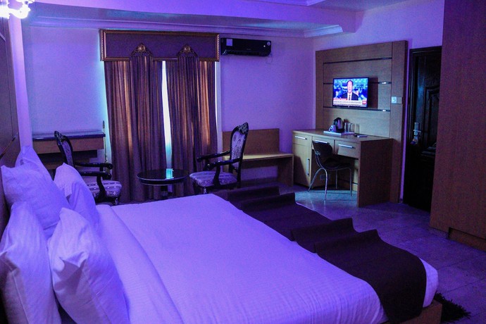 Imagen de la habitación del Hotel Desikok Royal. Foto 6