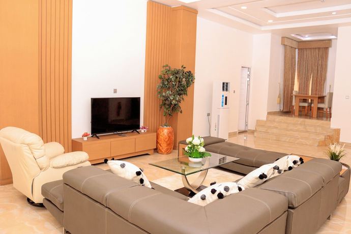 Imagen de la habitación del Hotel Desikok Royal. Foto 17