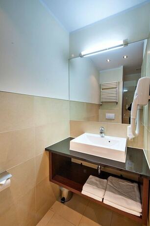 Imagen de la habitación del Hotel Desilva Inn Katowice Airport. Foto 21