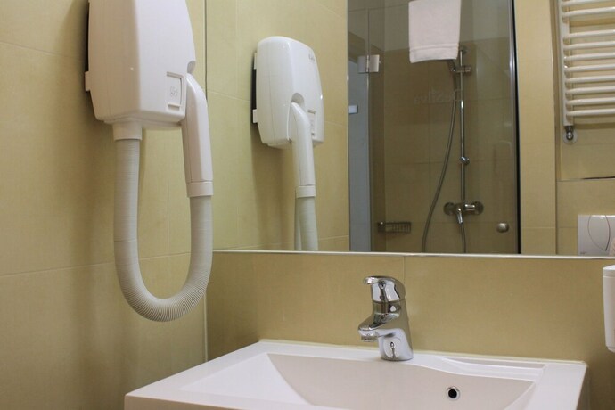 Imagen de la habitación del Hotel Desilva Inn Katowice Airport. Foto 22