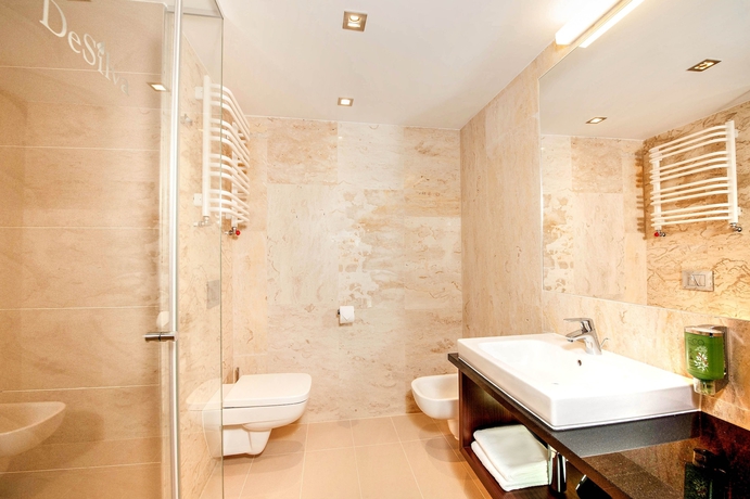Imagen de la habitación del Hotel Desilva Premium Poznań. Foto 5