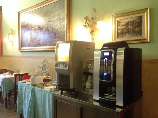 Imagen del bar/restaurante del Hotel Desir&eacute;e, Florencia. Foto 4