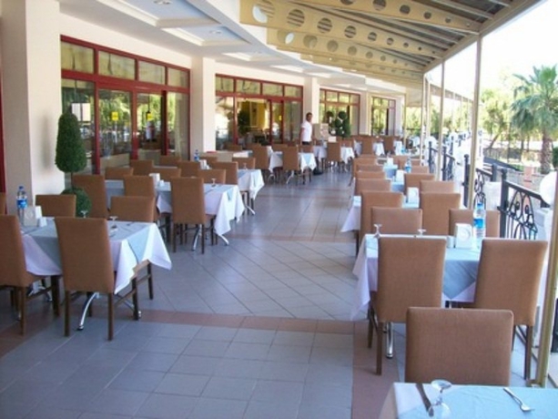 Imagen general del Hotel Desiree Resort Hotel (ex Beach). Foto 2