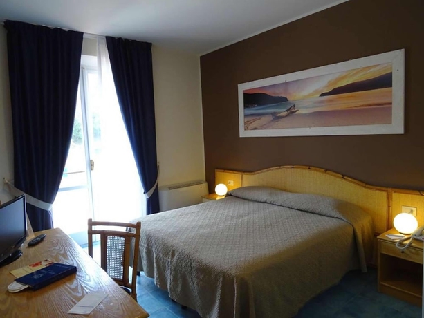 Imagen de la habitación del Hotel Desiree, Spartaia. Foto 7