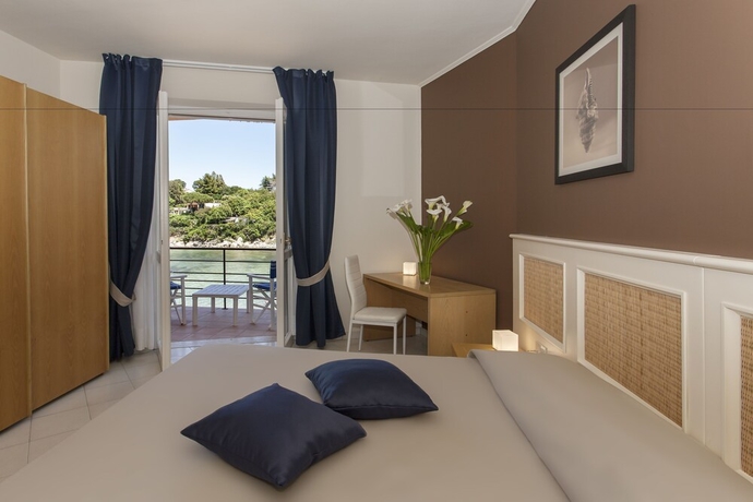 Imagen de la habitación del Hotel Desiree, Spartaia. Foto 8