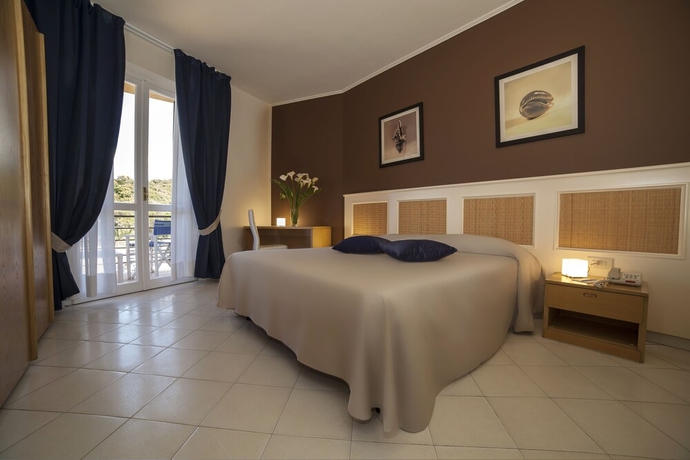 Imagen de la habitación del Hotel Desiree, Spartaia. Foto 9