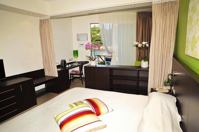 Imagen de la habitación del Hotel Desiree, Spartaia. Foto 13