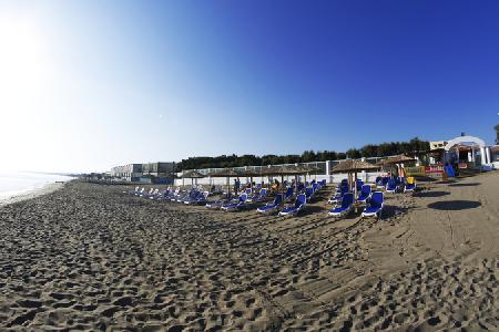 Imagen de los exteriores del Hotel Dessole Dolphin Bay. Foto 5