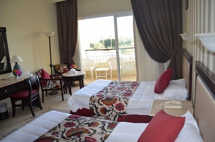 Imagen general del Hotel Dessole Holiday Taba. Foto 1