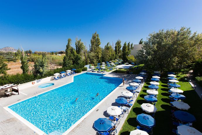 Imagen de los exteriores del Hotel Dessole Lippia Golf Resort. Foto 13