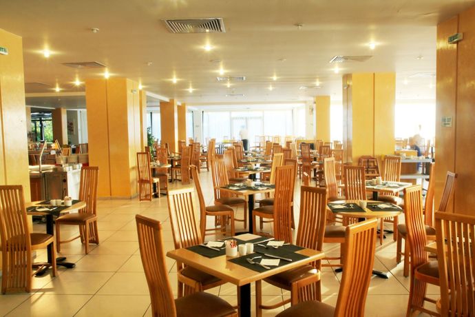 Imagen de los interiores del Hotel Dessole Lippia Golf Resort. Foto 15