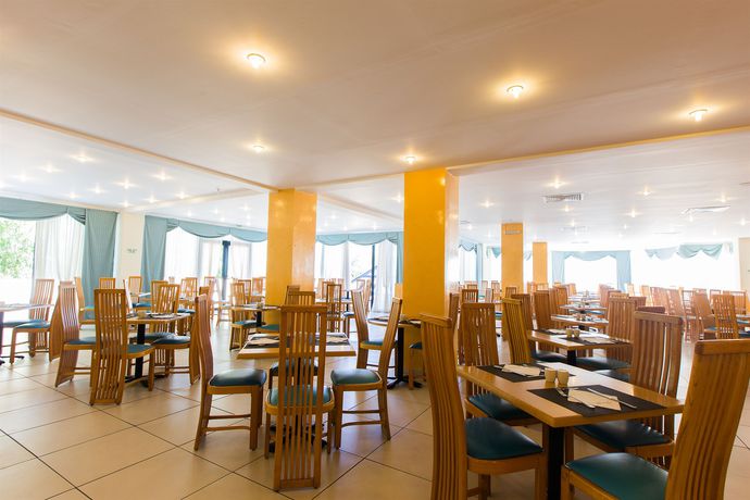 Imagen de los exteriores del Hotel Dessole Lippia Golf Resort. Foto 14