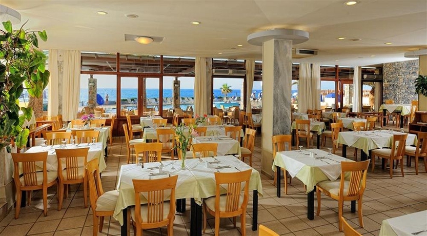 Imagen del bar/restaurante del Hotel Dessole Malia Beach – All Inclusive. Foto 5