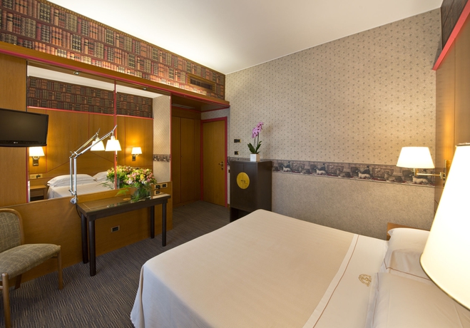 Imagen de la habitación del Hotel D'este, Milán. Foto 15