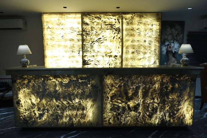 Imagen de los interiores del Hotel Destin. Foto 15