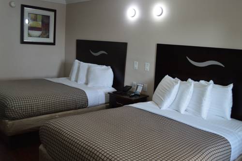 Imagen de la habitación del Hotel Destin Inn and Suites. Foto 13