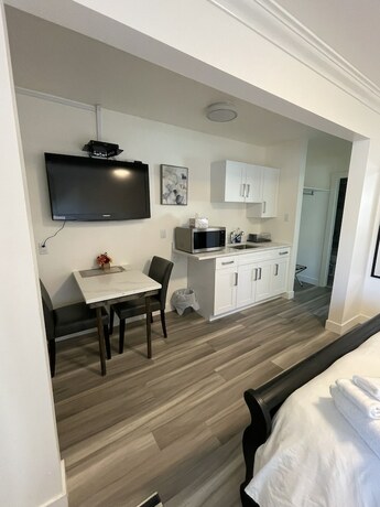 Imagen de la habitación del Hotel Destination Inn, Radium Hot Springs. Foto 12