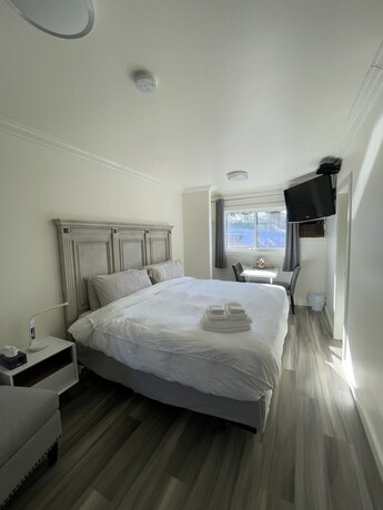 Imagen de la habitación del Hotel Destination Inn, Radium Hot Springs. Foto 17