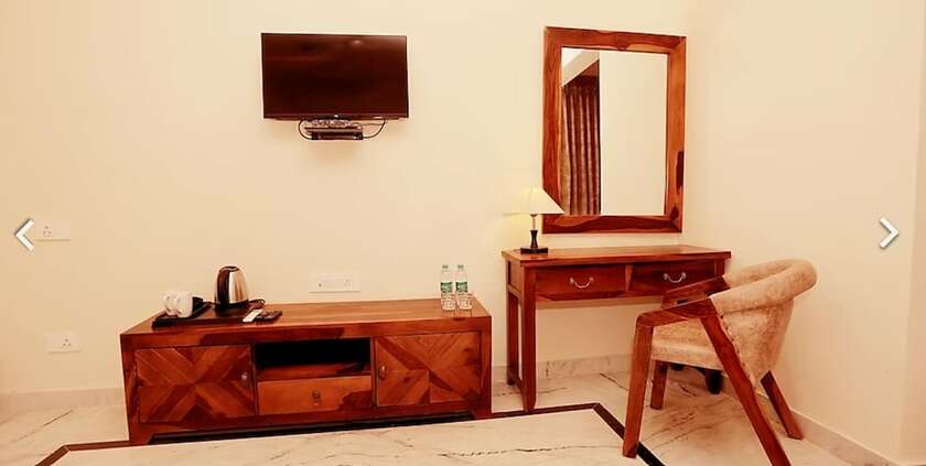 Imagen de la habitación del Hotel Destinn The Neergarh Palace And Resort. Foto 21