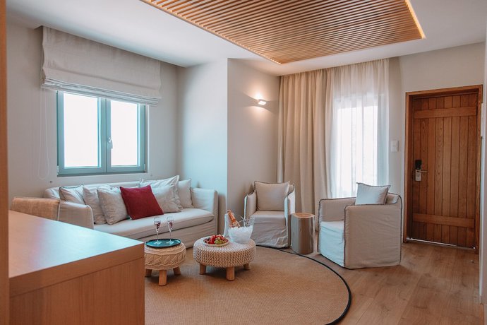 Imagen de la habitación del Hotel Destino Anamar Mykonos. Foto 18